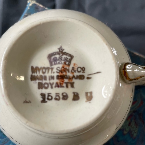 Royal Grafton England Teacup and Saucer RARE - Picture 7 of 9